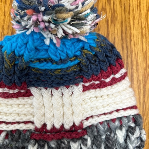 *ELIZA* Multicolor Handmade Knitted Fashion Pom Hat Size OS - Picture 2 of 4